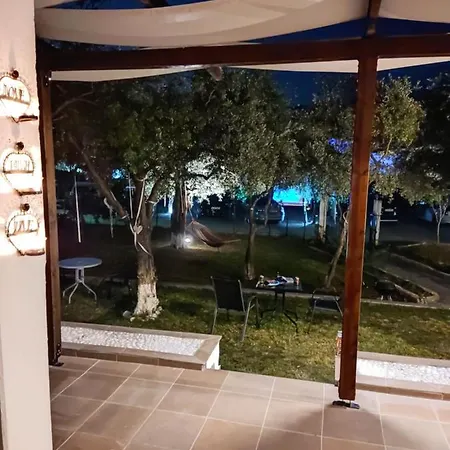 Smaragdi شقة بيفكاري