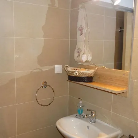 Smaragdi بيفكاري