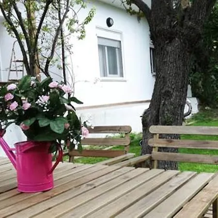 Smaragdi Lägenhet *