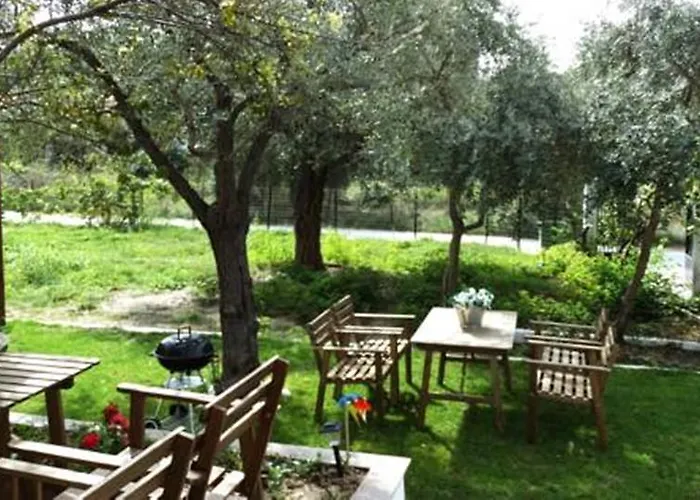 Smaragdi Apartament Pefkari